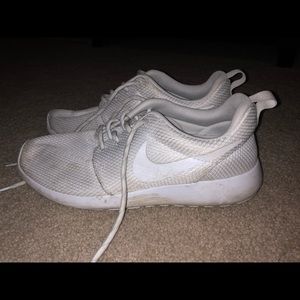 White Nike Roshes